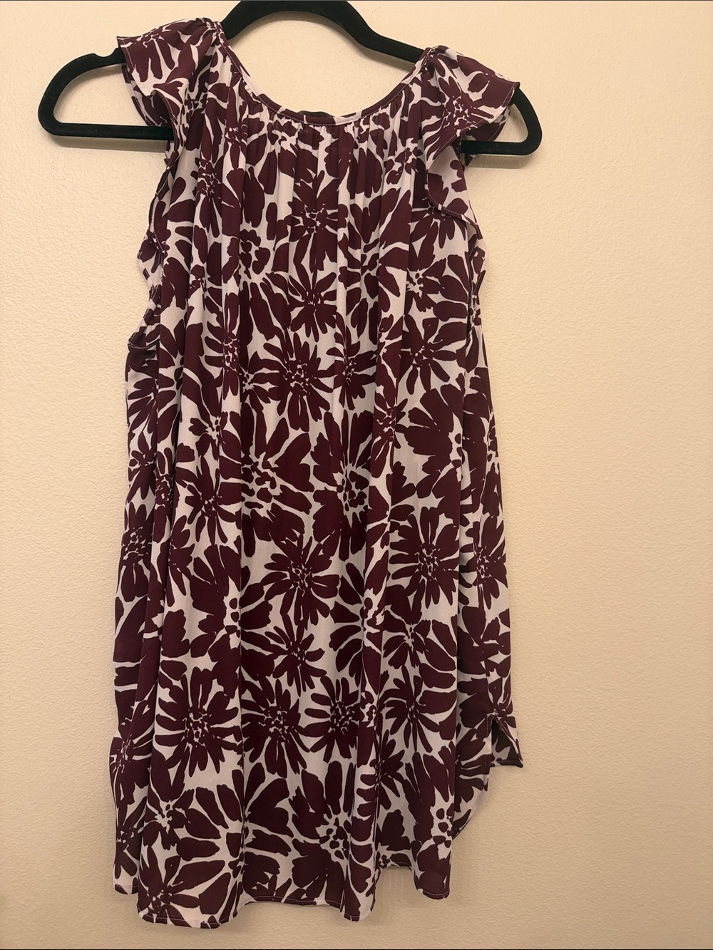 LOFT Burgundy and Cream Floral Sleeveless top camisole shell - Picture 6 of 8